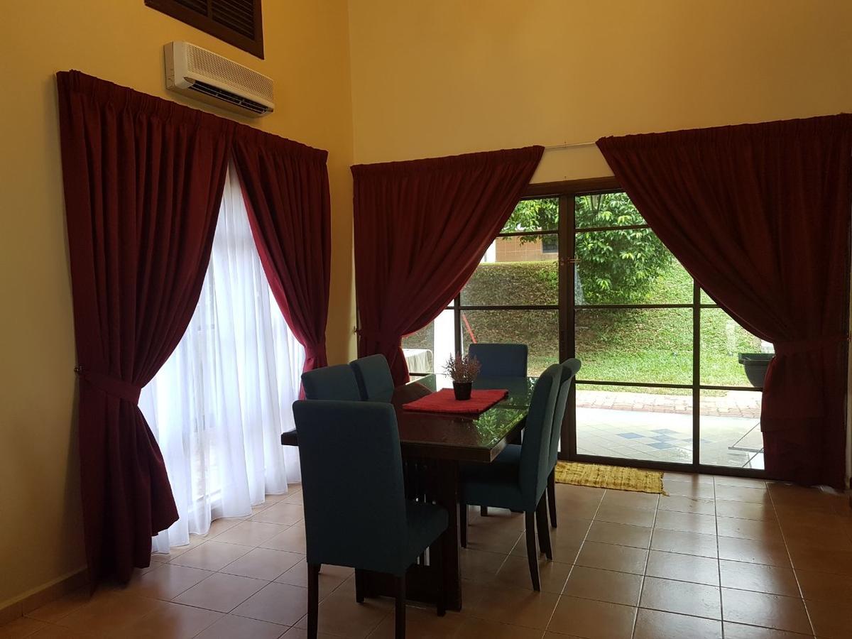 Green Villa Famosa Alor Gajah Malacca Esterno foto